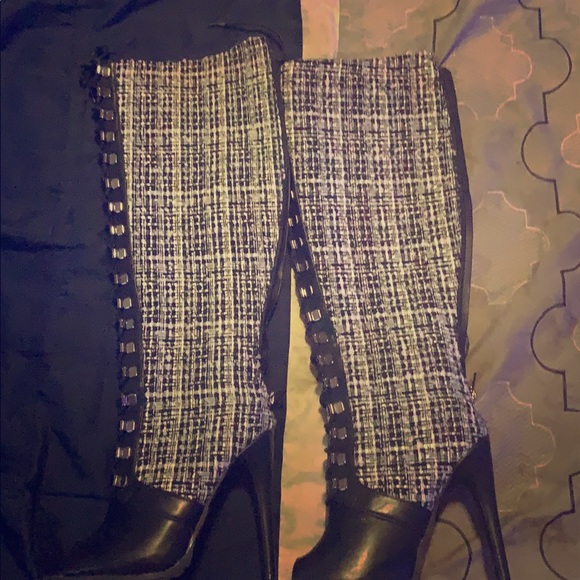 Black heels - Picture 1 of 4